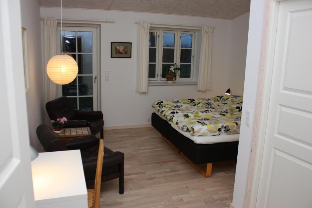 Holmehuset Bed & Breakfast Kalundborg Kamer foto
